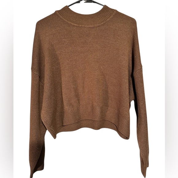 H&M DIVIDED CROP SWEATER Sz LARGE - Picture 1 of 5